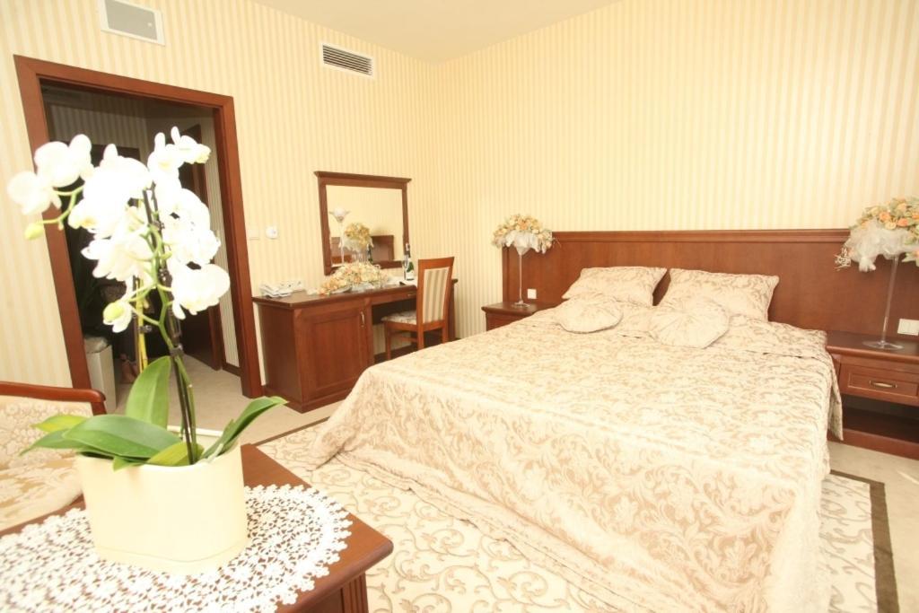 Dwor Kresowy Hotell Radymno Rum bild