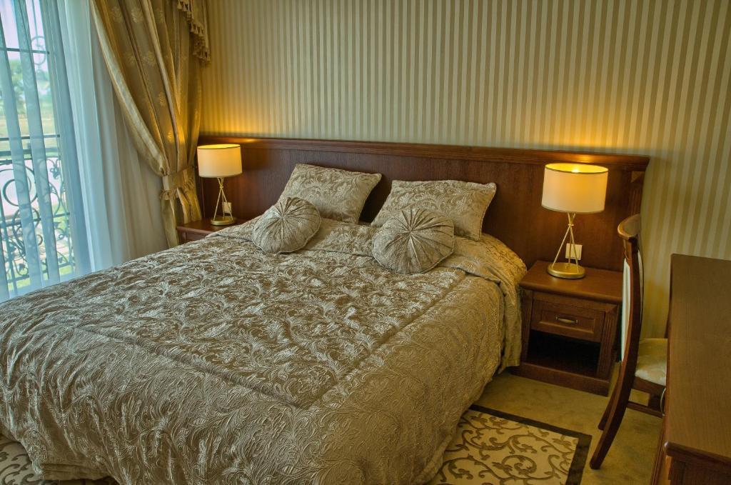 Dwor Kresowy Hotell Radymno Rum bild